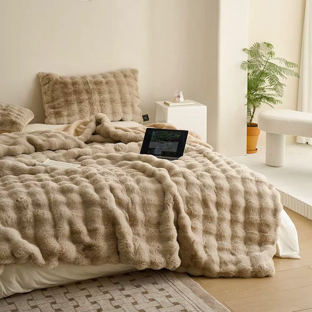 Tuscan Bubble Fur Rabbit Blanket – Double-Sided, Thickened & Ultra-Soft