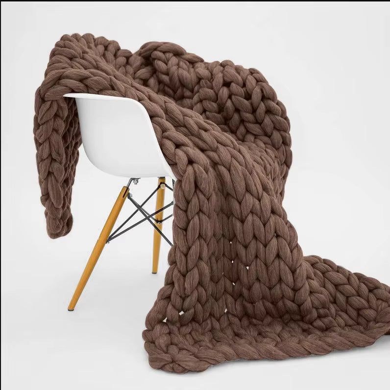 Chunky Knitted Heavy Blanket – Soft Weighted Throw for Cozy Winter Comfort & Home Décor