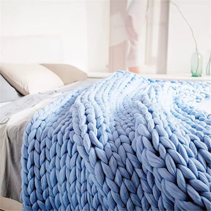 Chunky Knitted Heavy Blanket – Soft Weighted Throw for Cozy Winter Comfort & Home Décor
