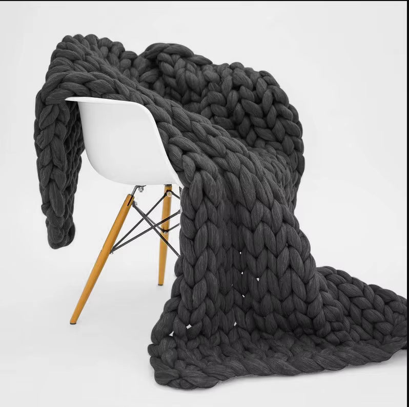 Chunky Knitted Heavy Blanket – Soft Weighted Throw for Cozy Winter Comfort & Home Décor