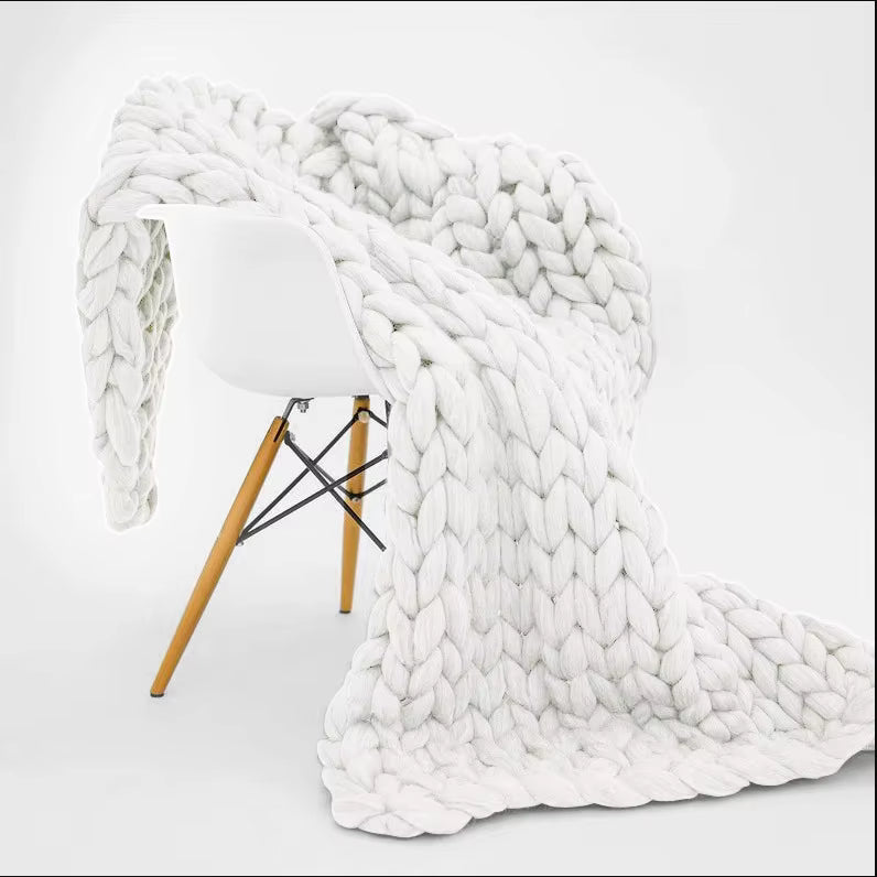 Chunky Knitted Heavy Blanket – Soft Weighted Throw for Cozy Winter Comfort & Home Décor